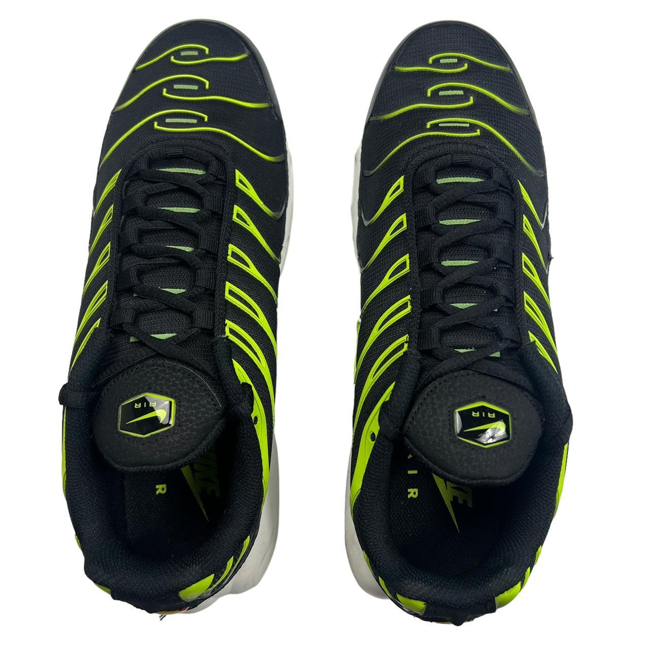 Nike TN Volt Green (uk 9.5)