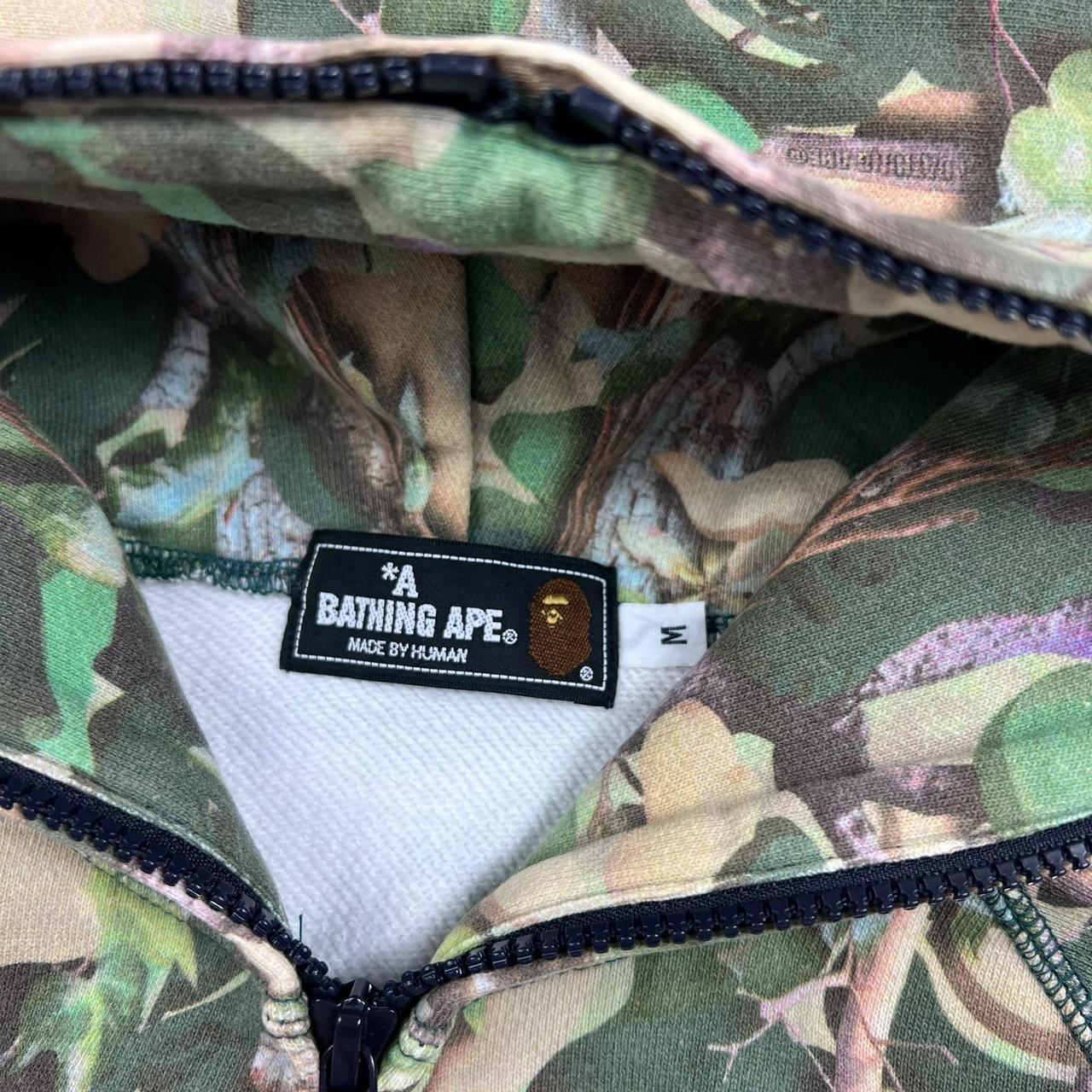 Bape Hoodie (M)
