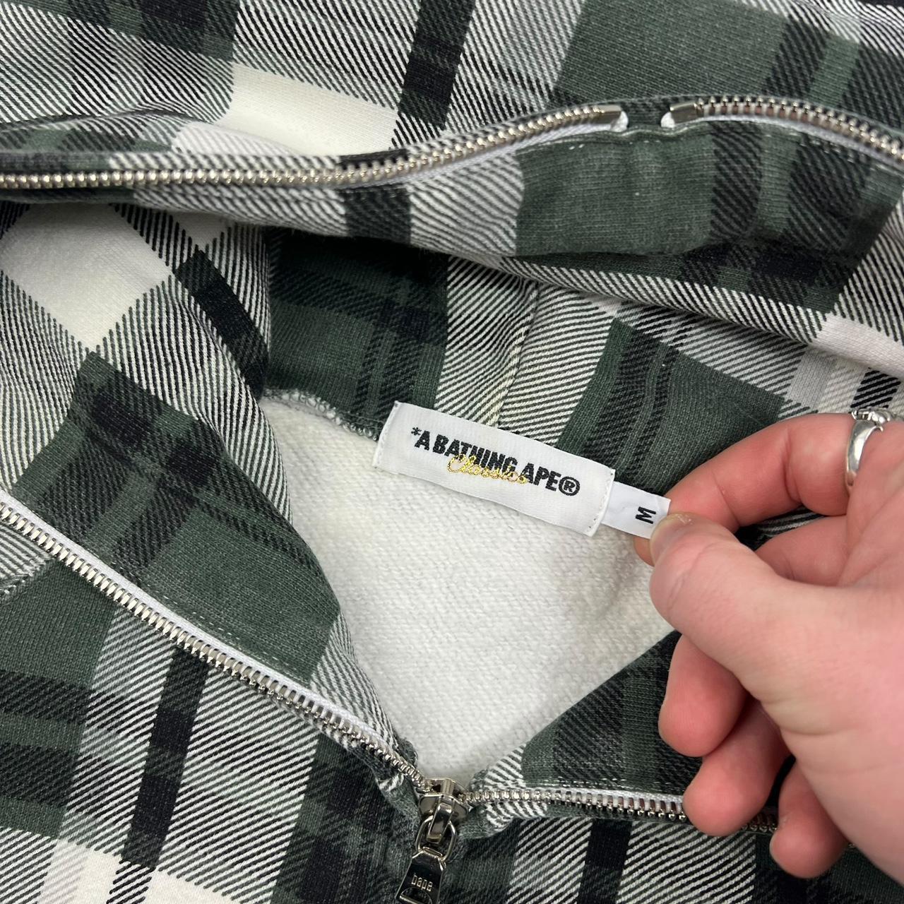 Bape Hoodie (M)