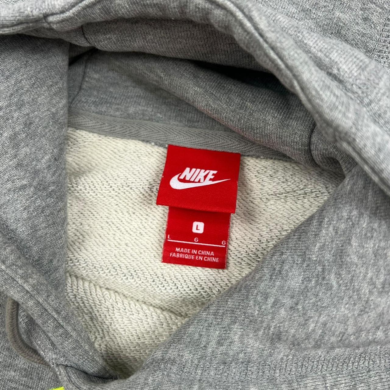 Nike Hoodie (L)