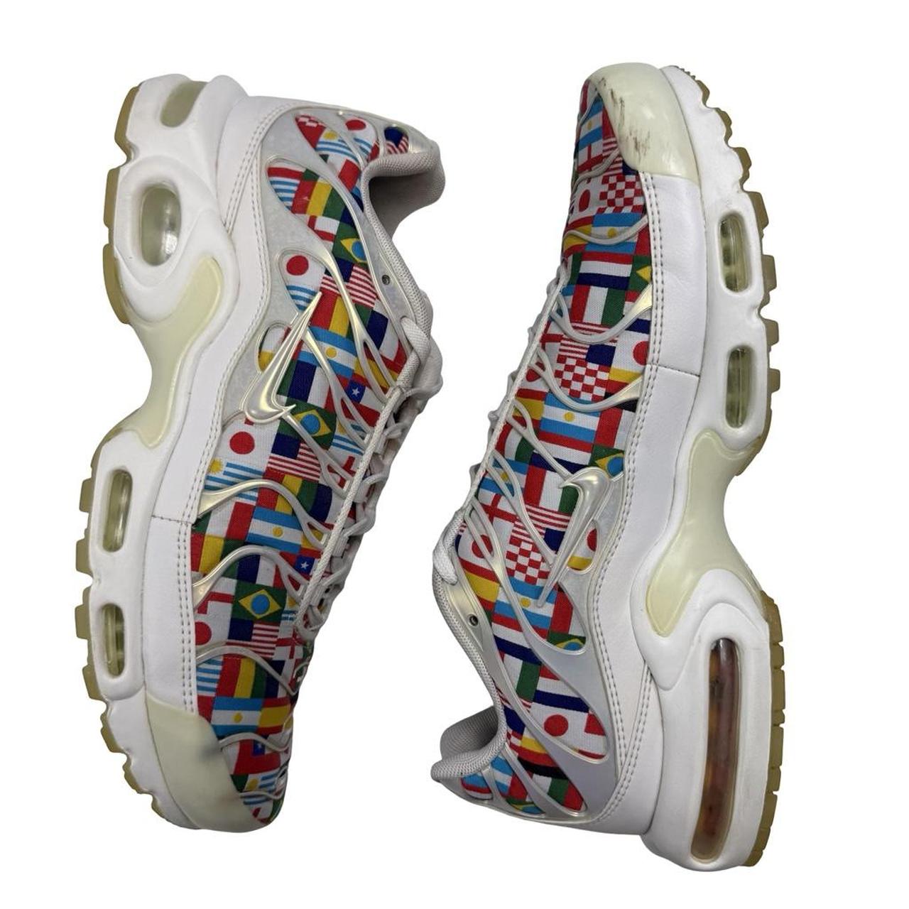 Nike TN NIC International Flag (uk 9)