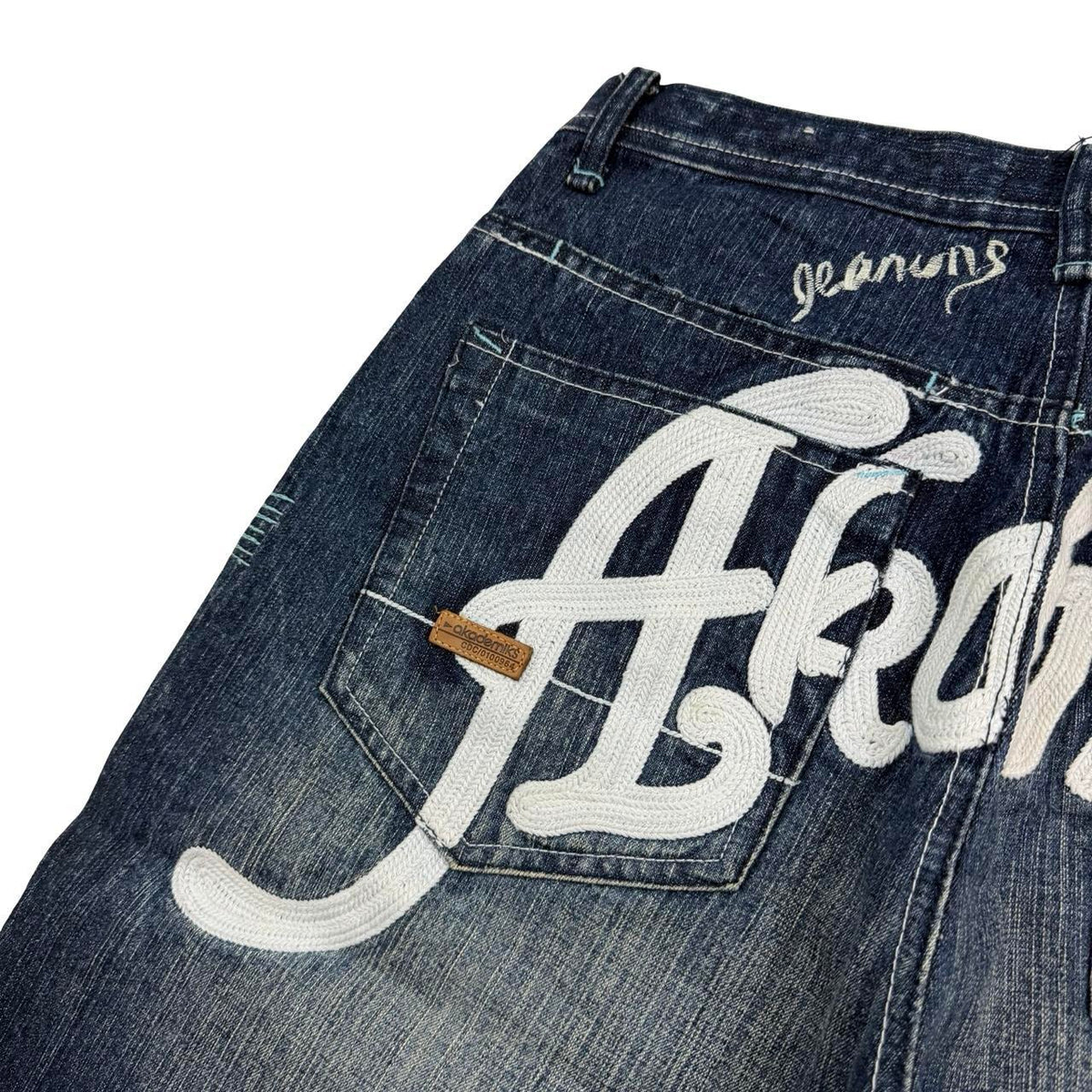Akademiks Shorts (w32)