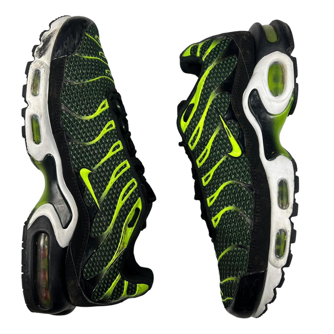 Nike TN Volt (uk 8.5)