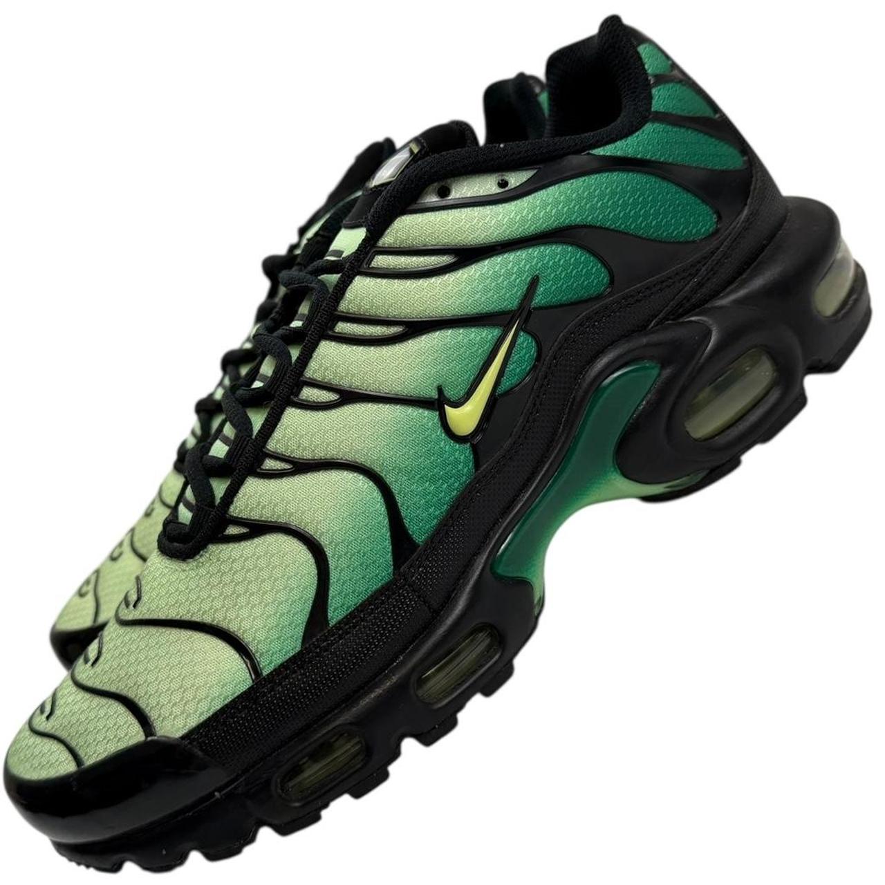 Nike TN Vapor Green (uk 7.5)