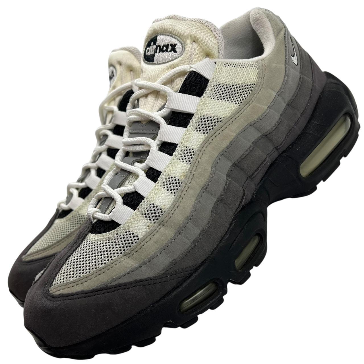 Nike Air Max 95 Granite (uk 7.5)
