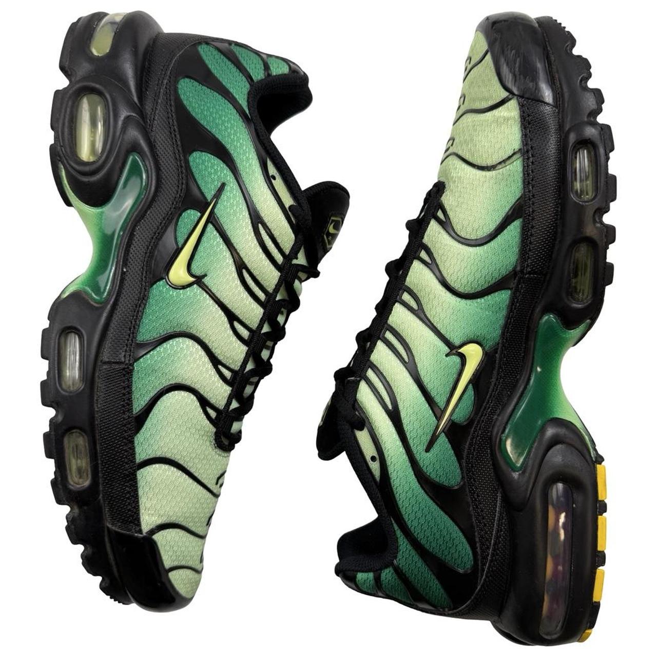 Nike TN Vapor Green (uk 8.5)