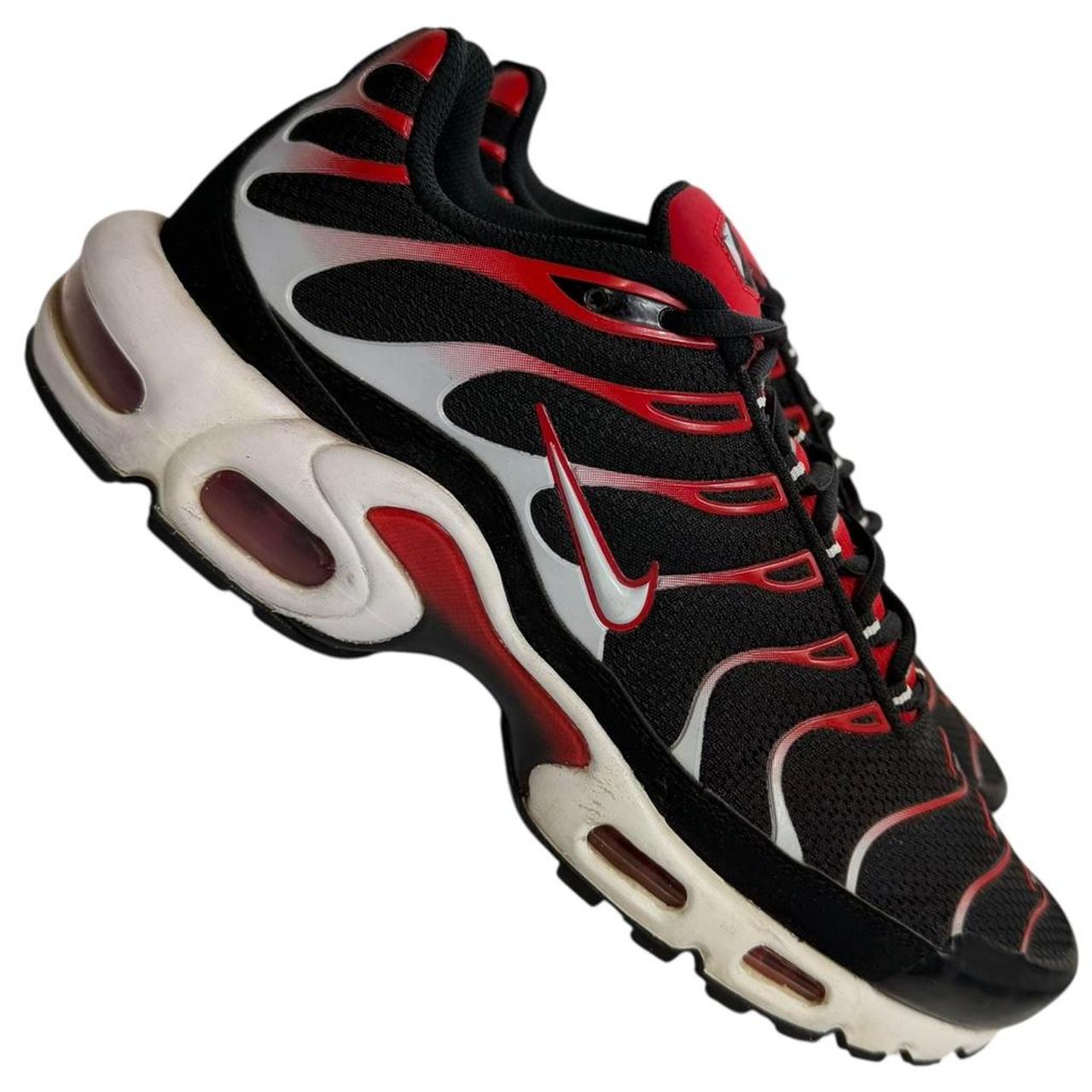 Nike TN University Red (uk 9)