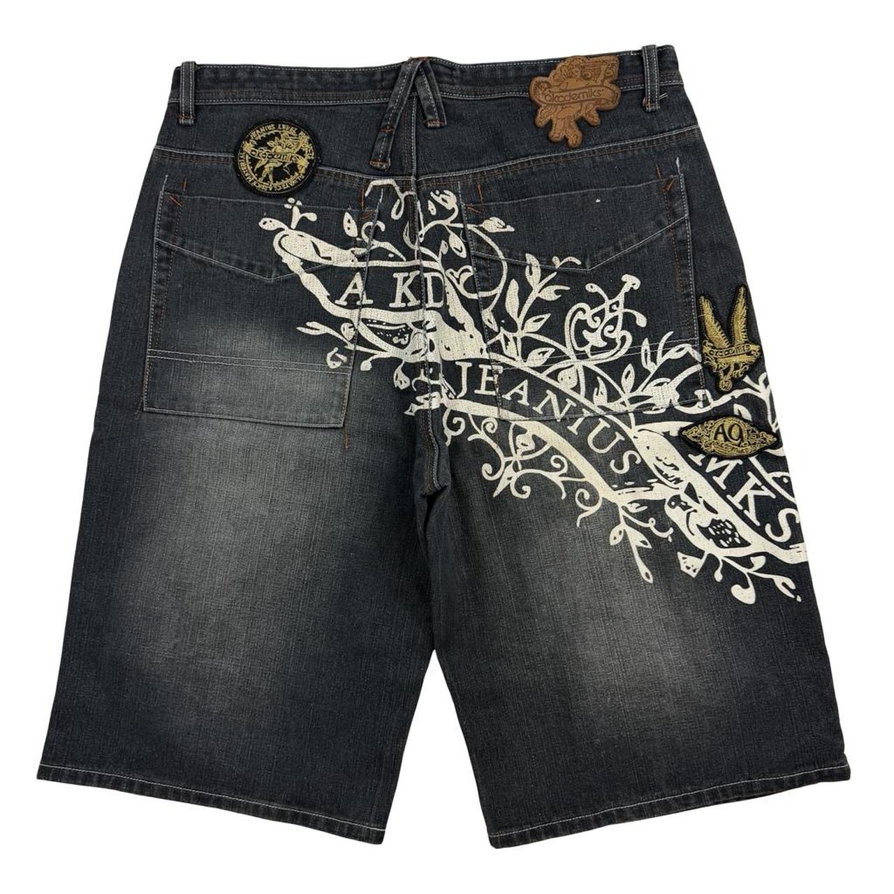 Akademiks Shorts (w37)