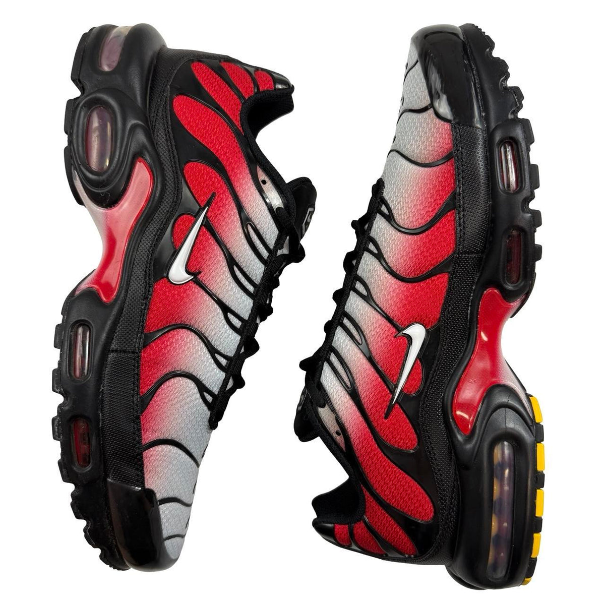 Nike TN Black Fiery Red (uk 10.5)