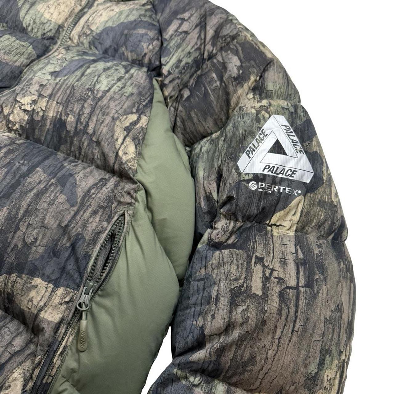 Palace Puffer Jacket (L)