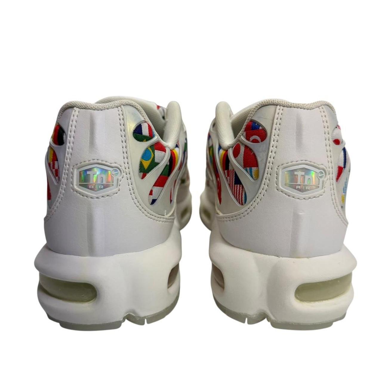 Nike TN NIC International Flag (uk 8.5)
