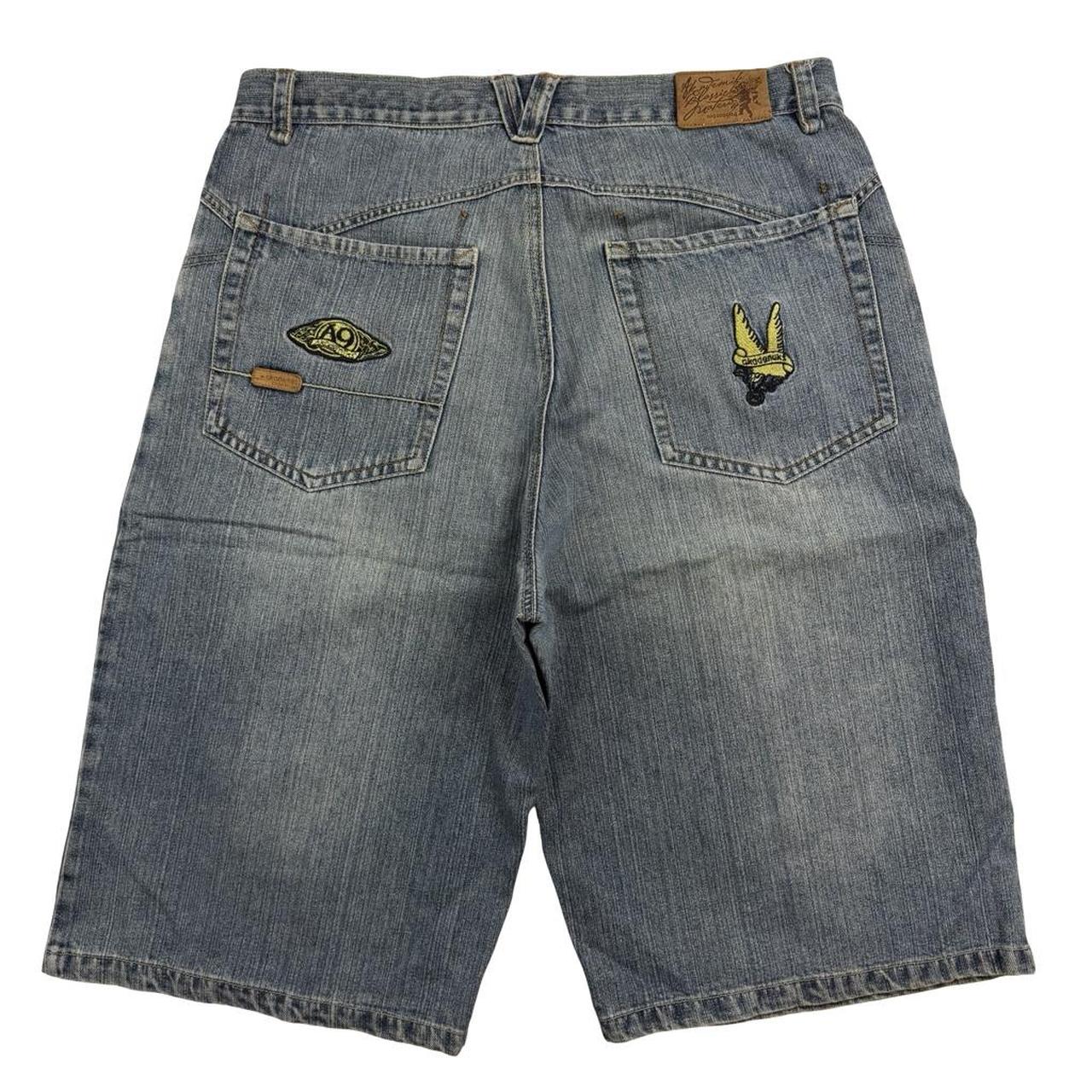 Akademiks Shorts (w38)