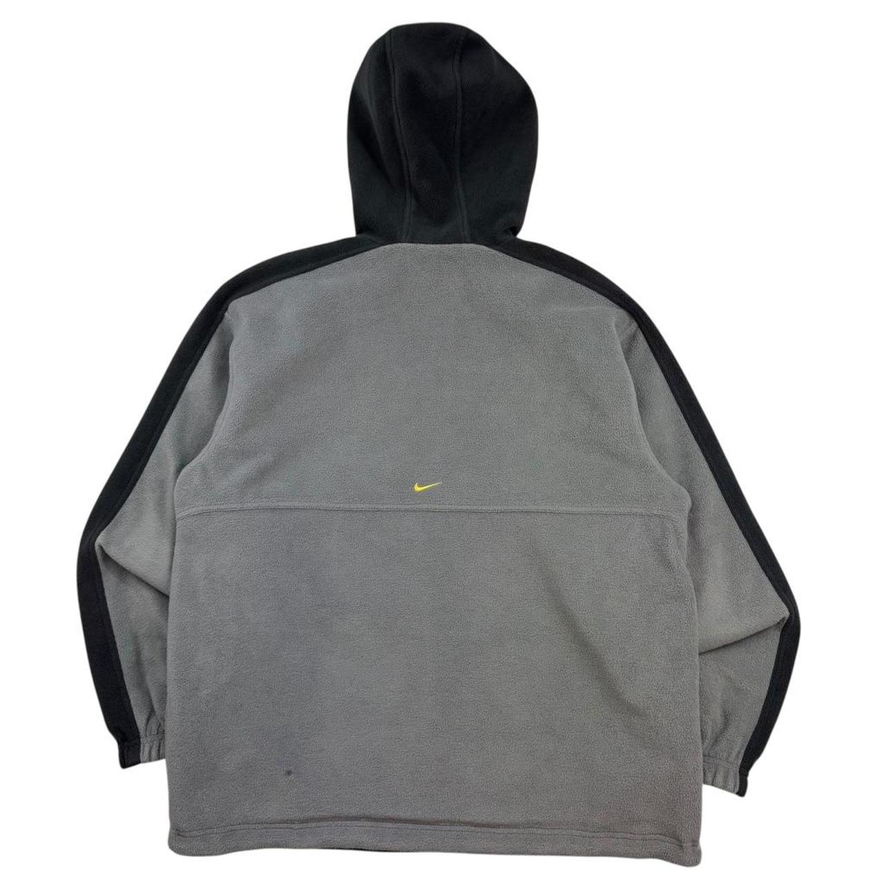 Nike Hoodie (L)