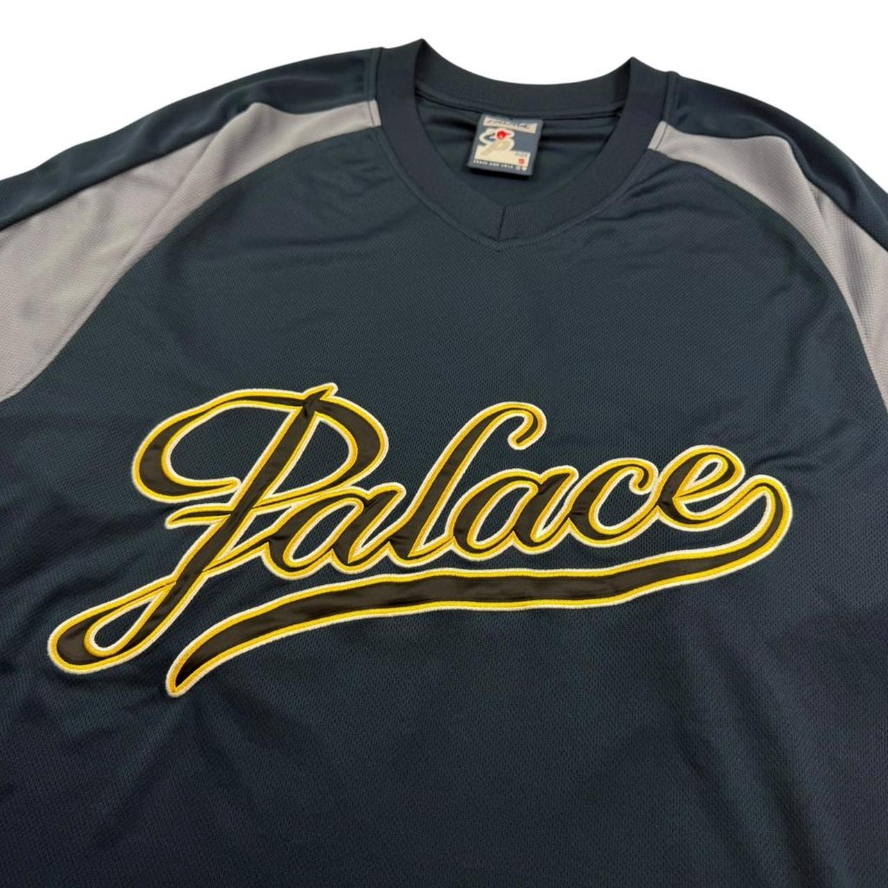 Palace T-Shirt (S)