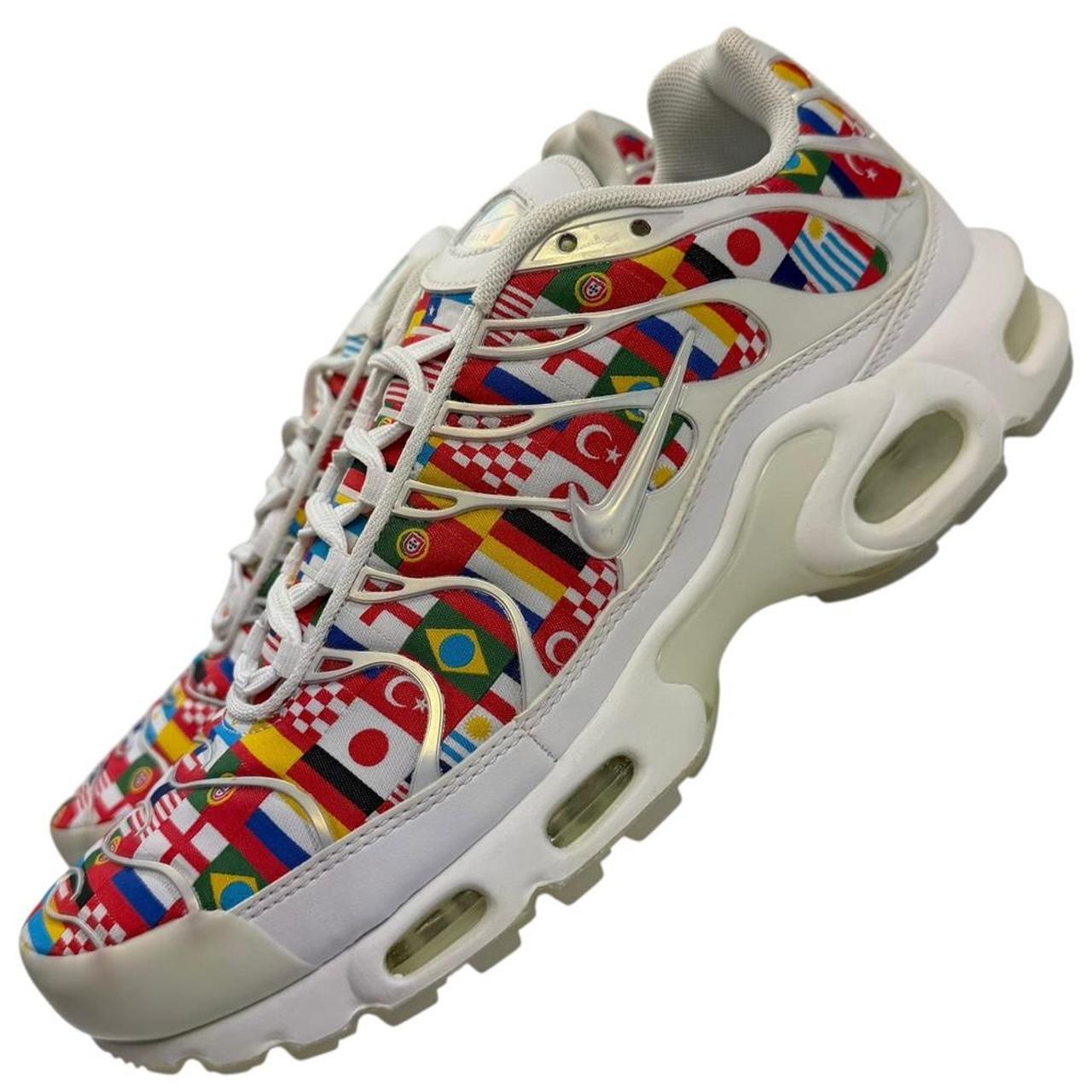 Nike TN NIC International Flag (uk 8.5)