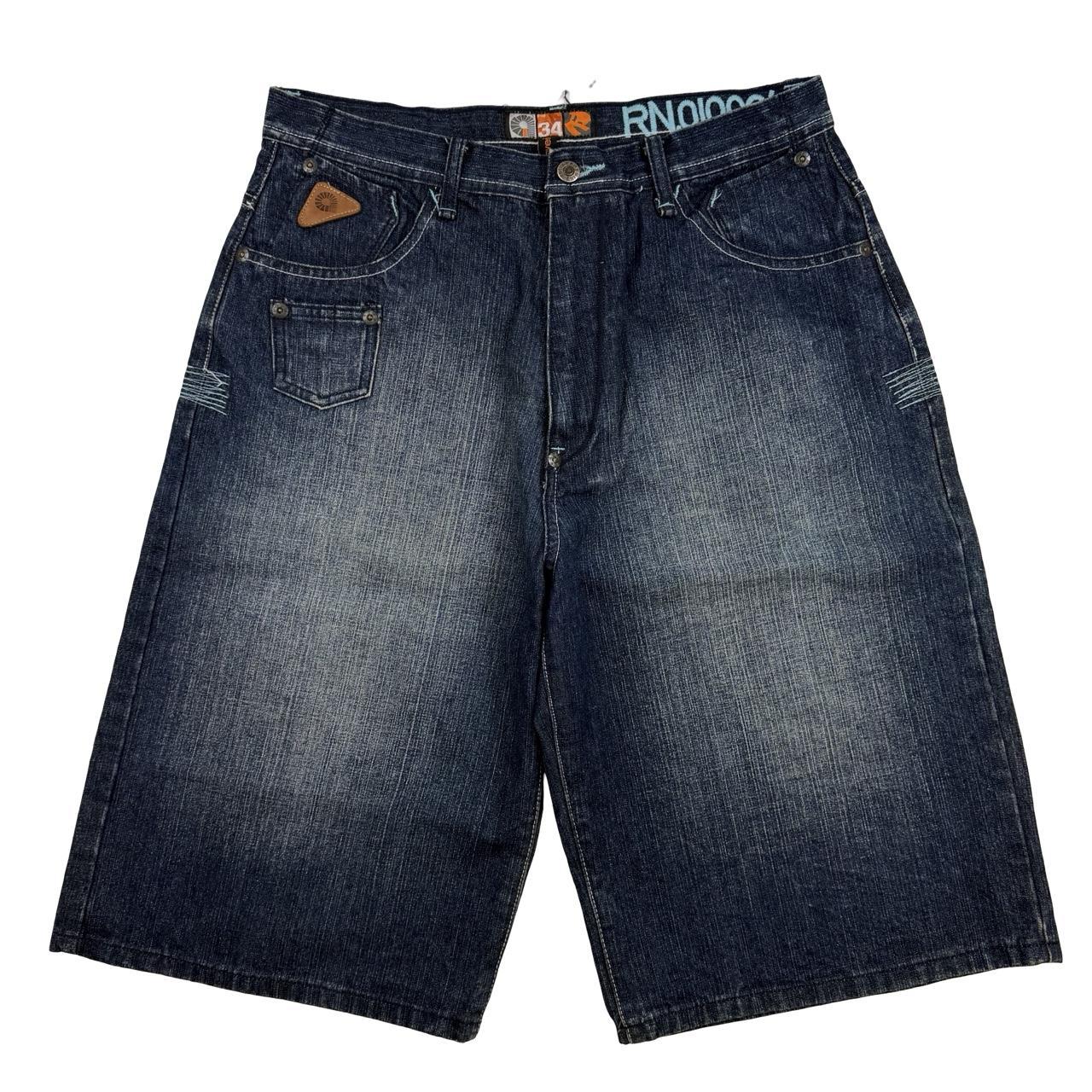 Akademiks Shorts (w32)
