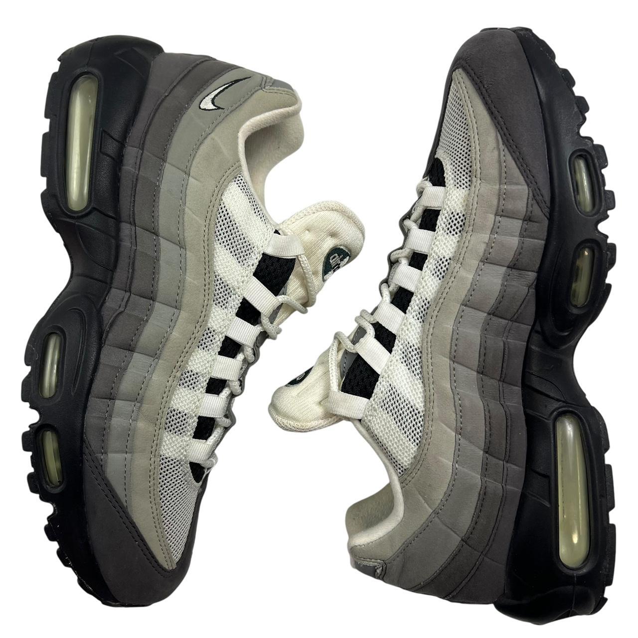 Nike Air Max 95 Granite (uk 8)