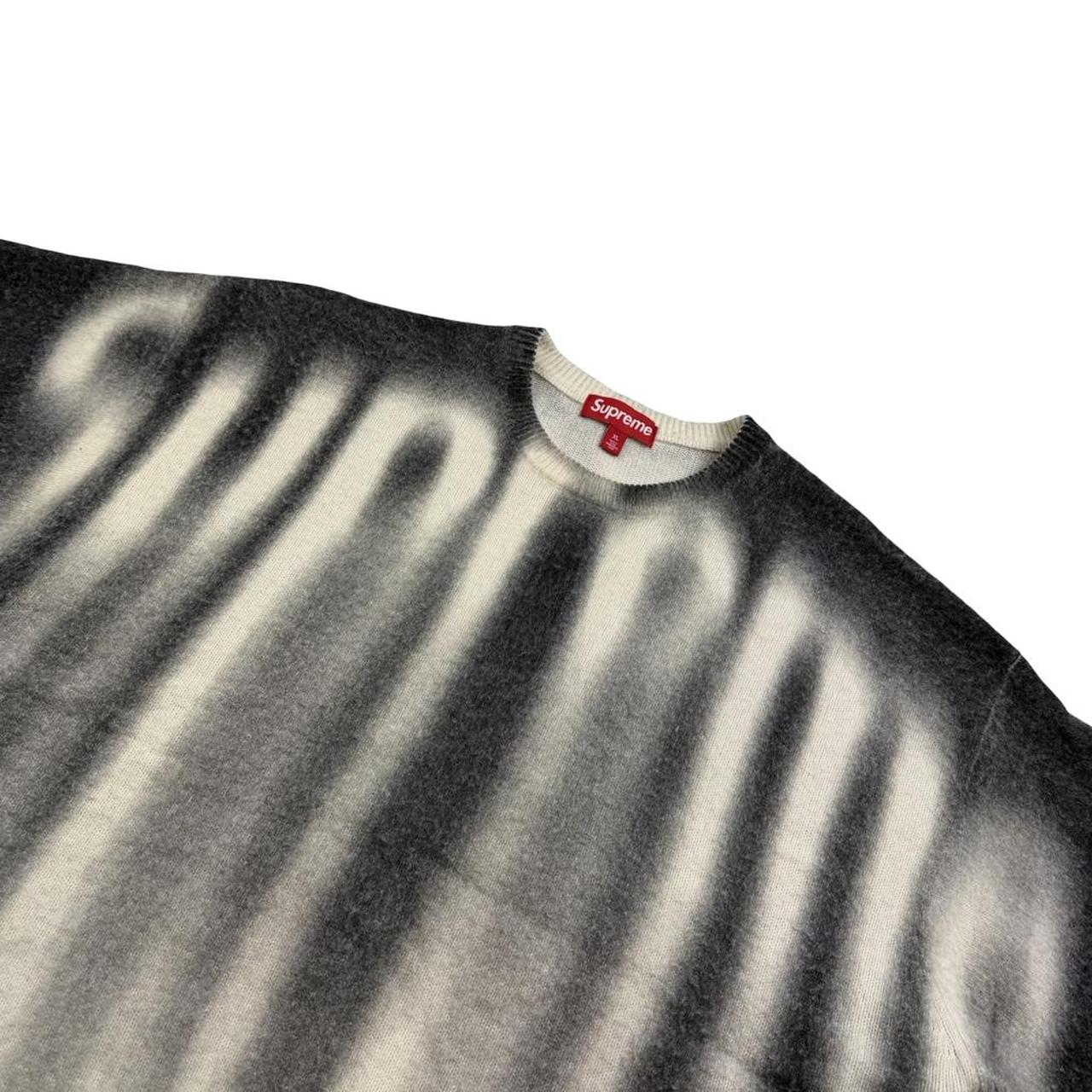 Supreme Sweatshirt (XL)