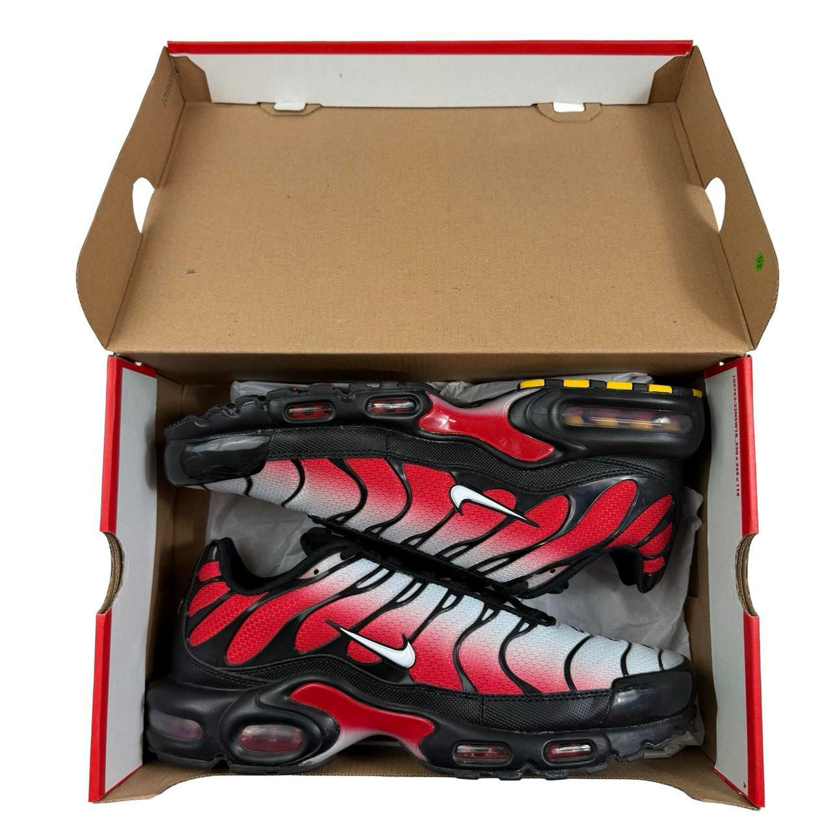 Nike TN Black Fiery Red (uk 10.5)