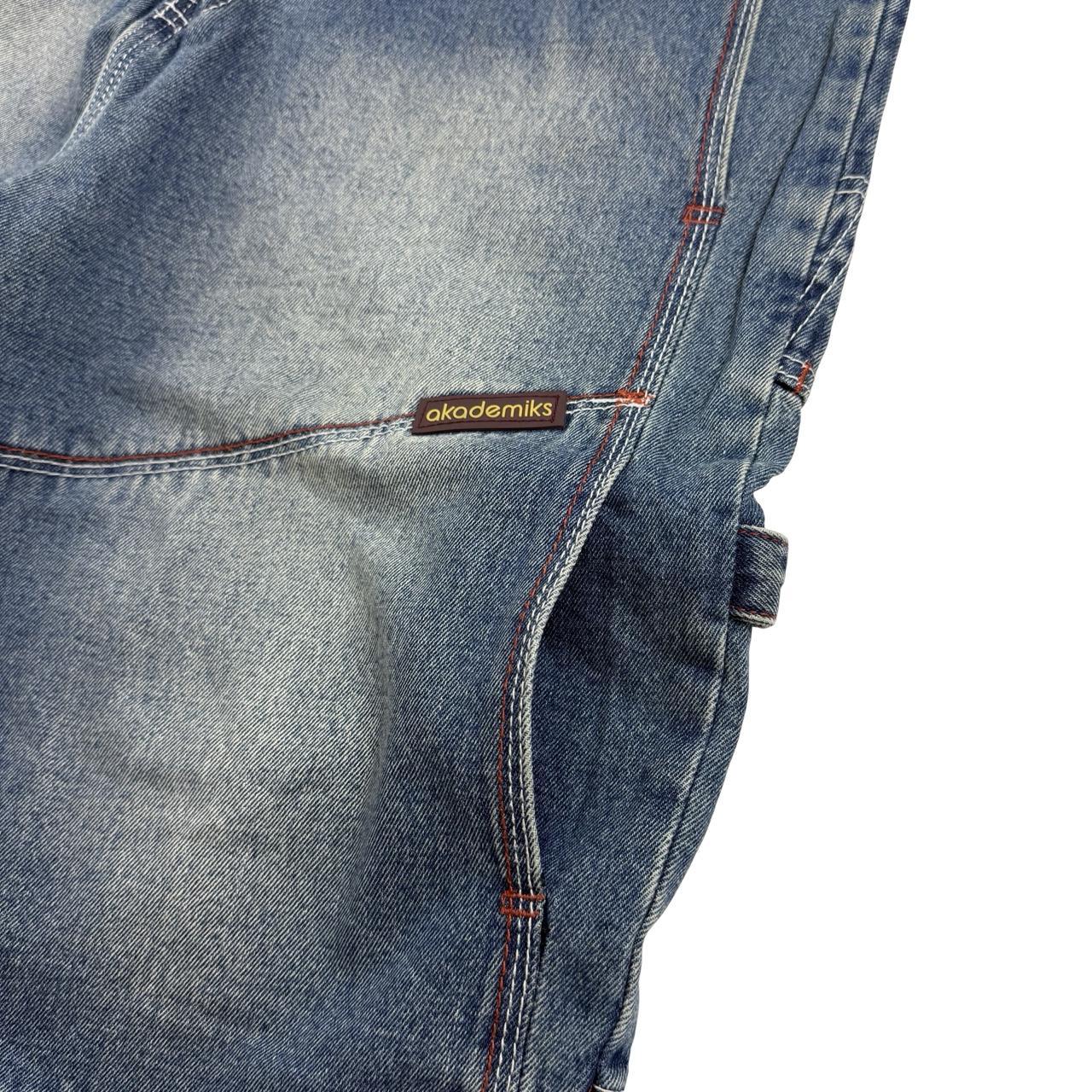 Akademiks Shorts (w37)