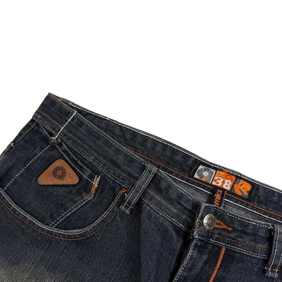 Akademiks Shorts (w37)
