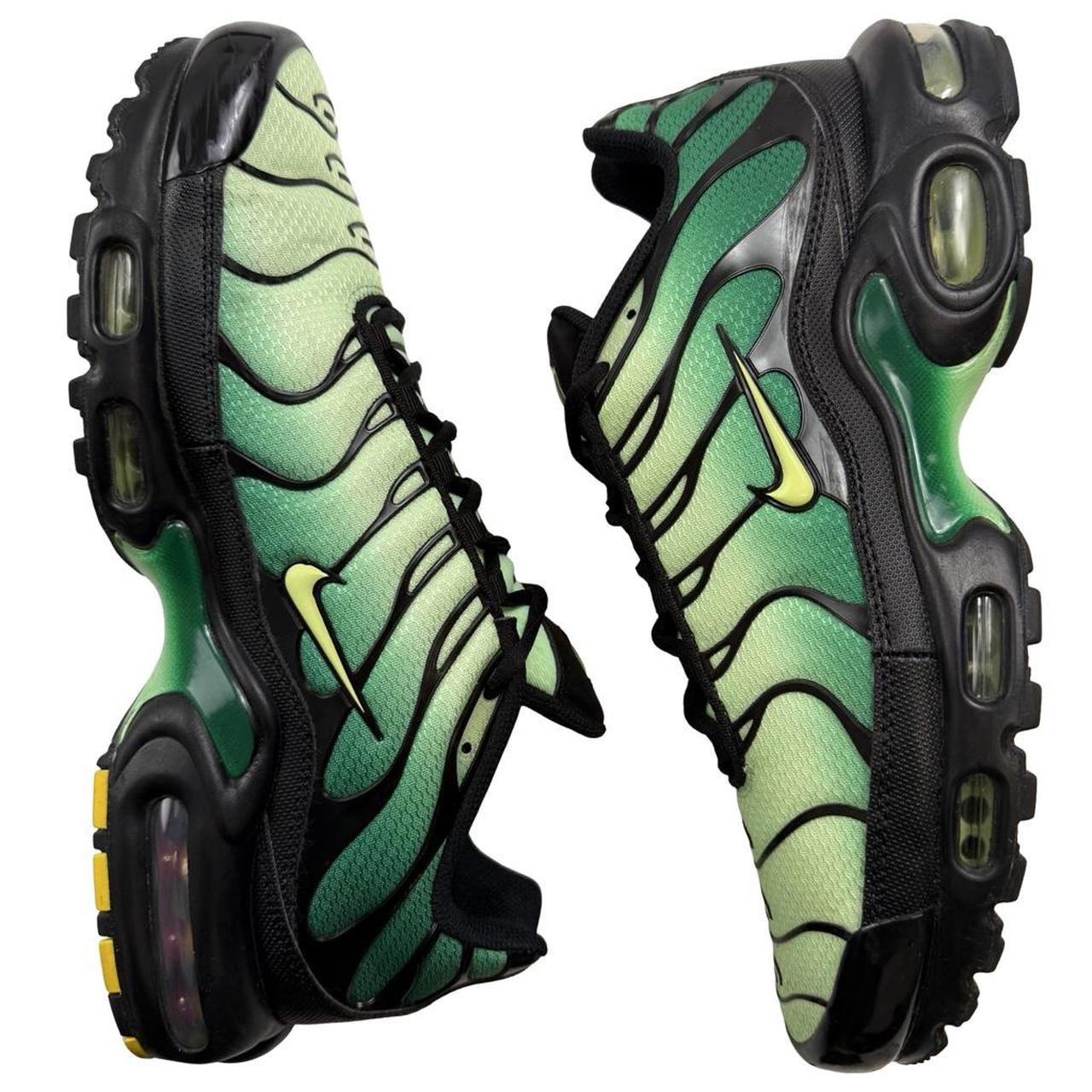 Nike TN Vapor Green (uk 8.5)