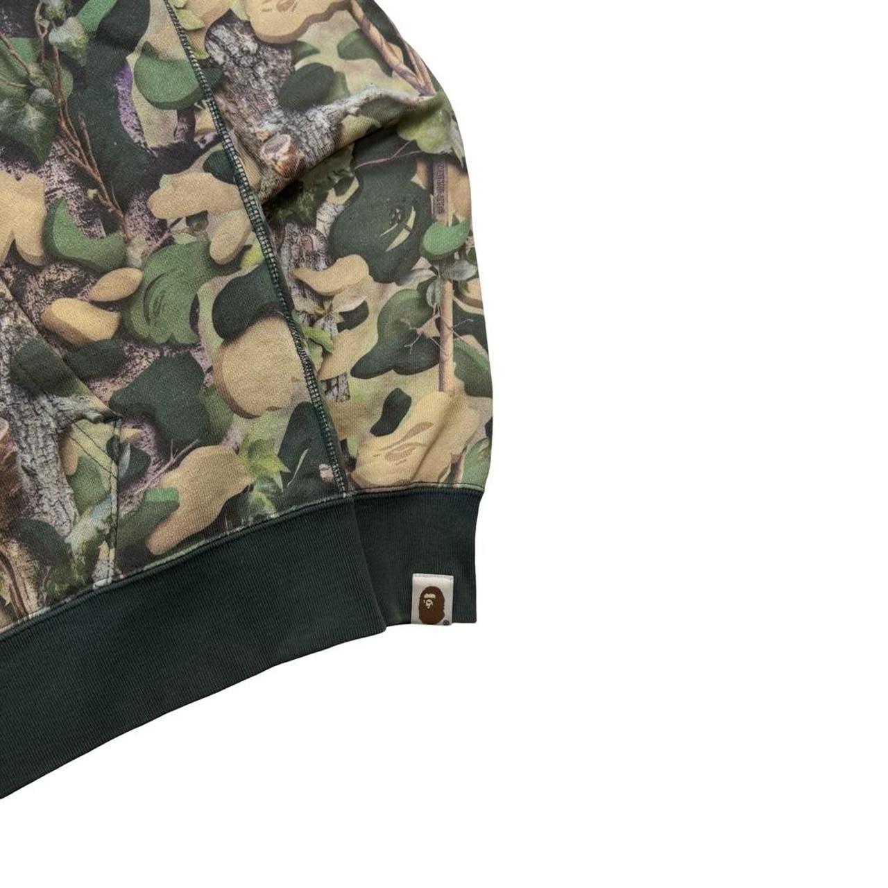 Bape Hoodie (M)