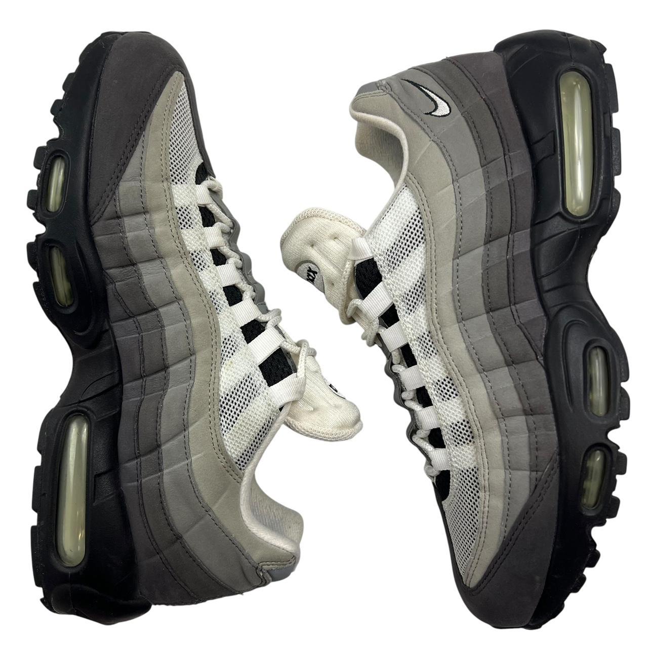 Nike Air Max 95 Granite (uk 8)