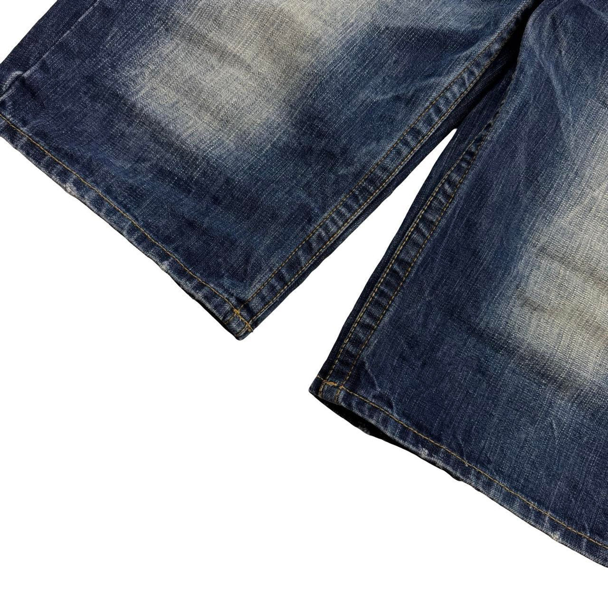 Red Pepper Shorts (w37)