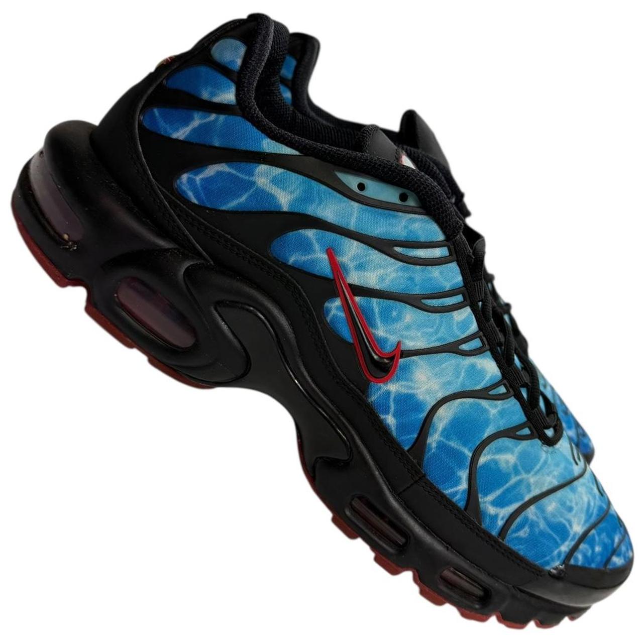 Nike TN Shark Attack (uk 9)