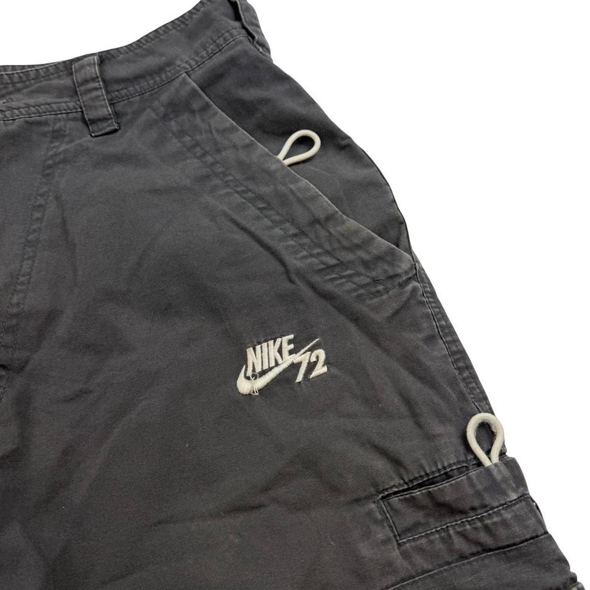Nike Cargo Shorts (w32)