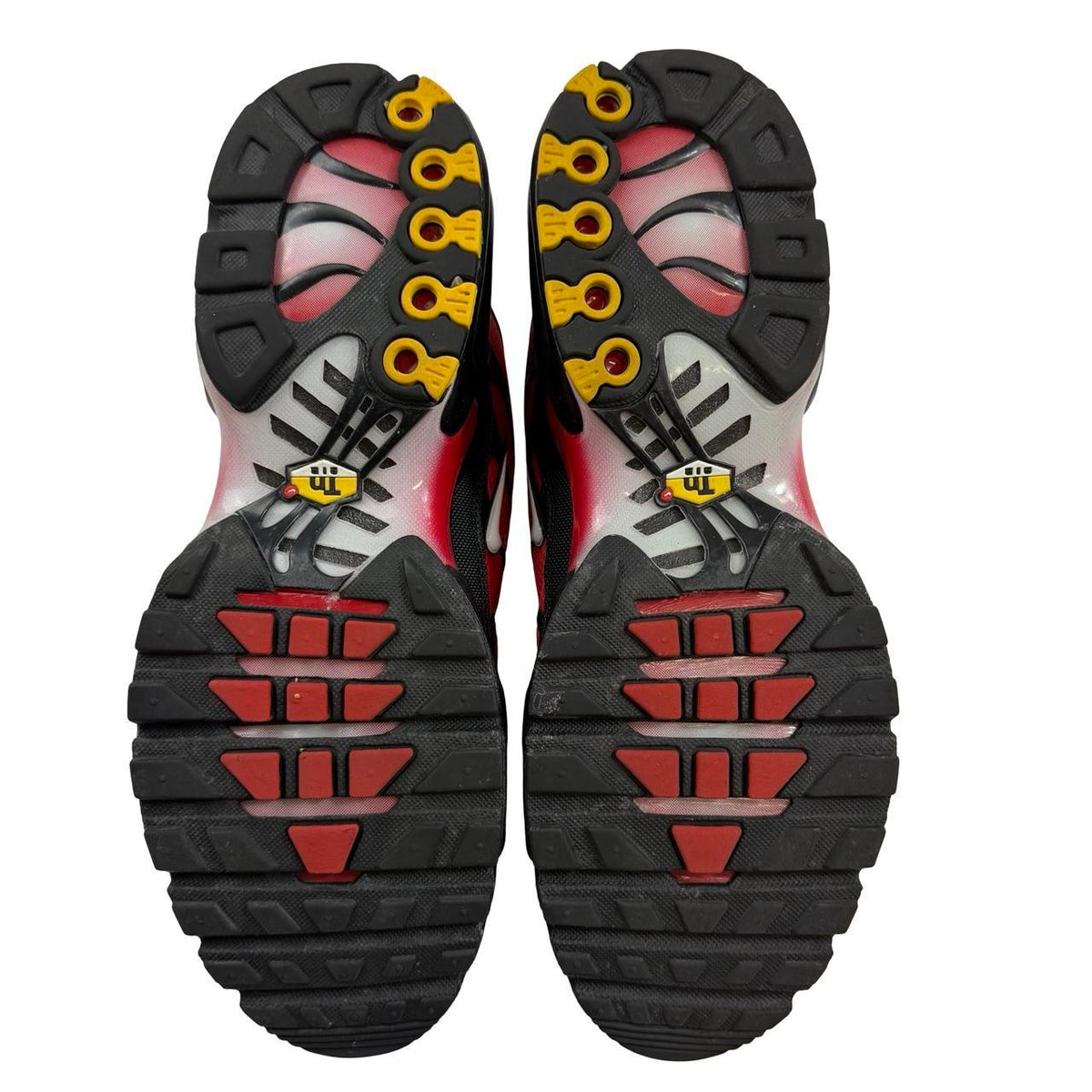 Nike TN Black Fiery Red (uk 10.5)
