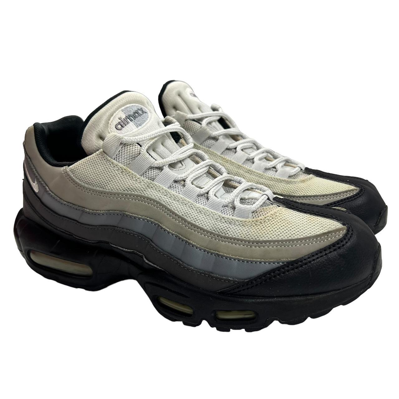 Nike Air Max 95 Essential (uk 9)