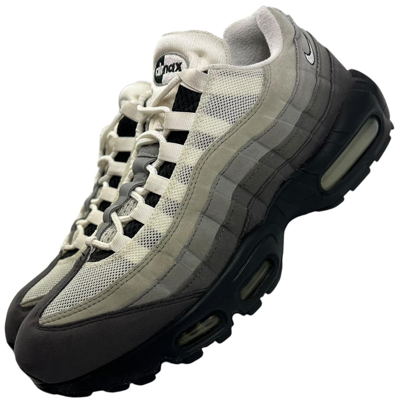 Nike Air Max 95 Granite (uk 8.5)