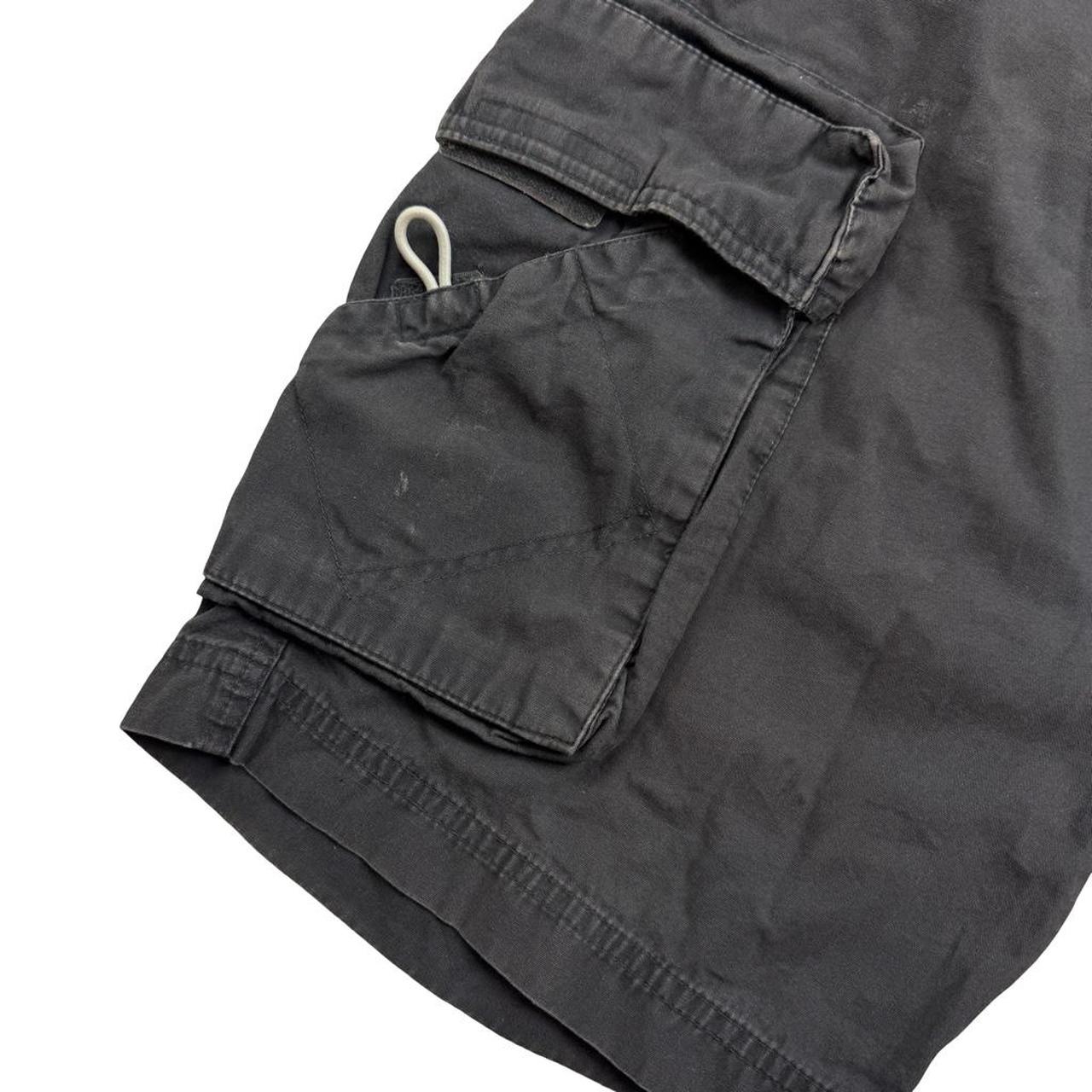 Nike Cargo Shorts (w32)